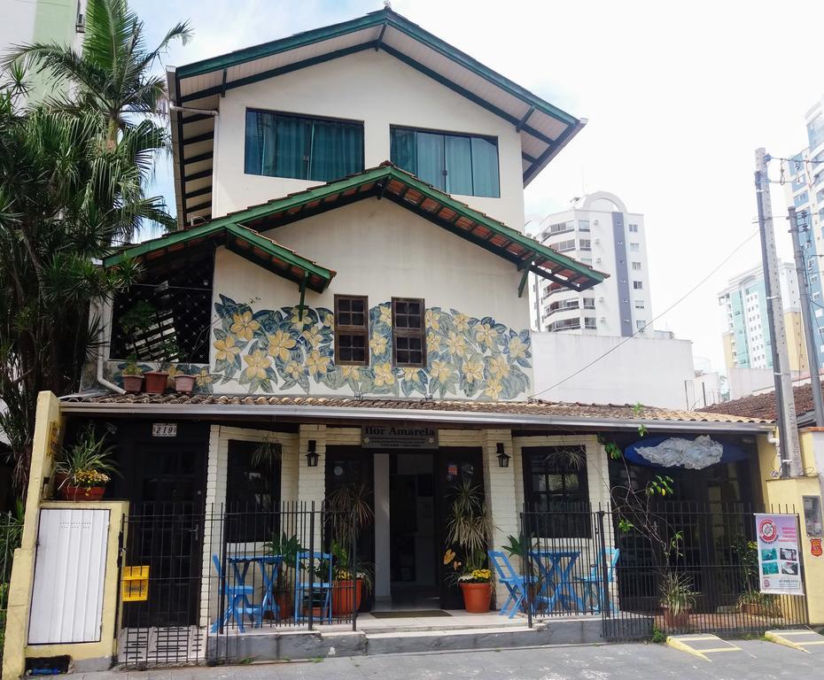 Pousada Flor Amarela Balneário Camboriú エクステリア 写真